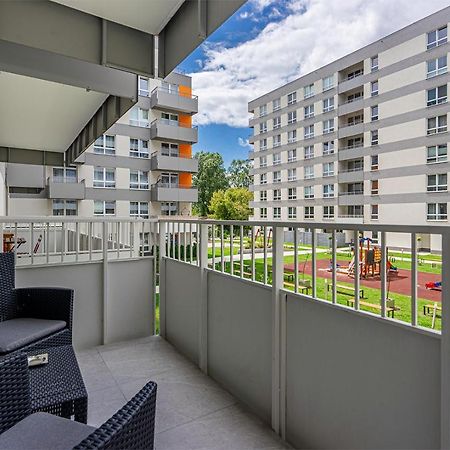 Lotnisko Chopina Modern Apartment Варшава Екстер'єр фото