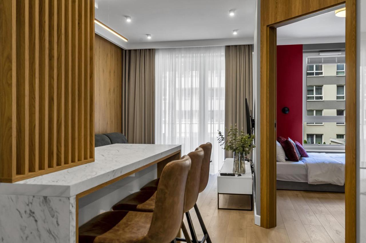 Lotnisko Chopina Modern Apartment Варшава Екстер'єр фото