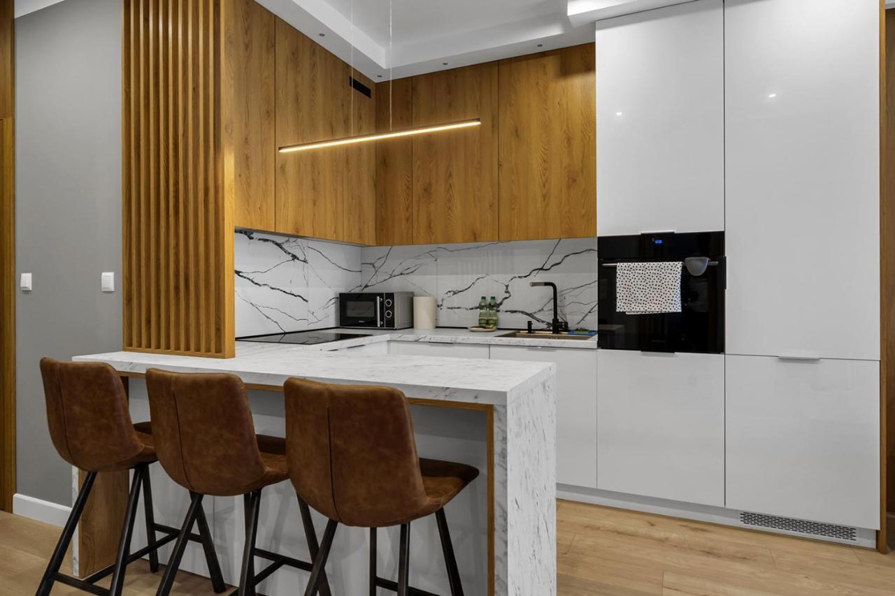 Lotnisko Chopina Modern Apartment Варшава Екстер'єр фото