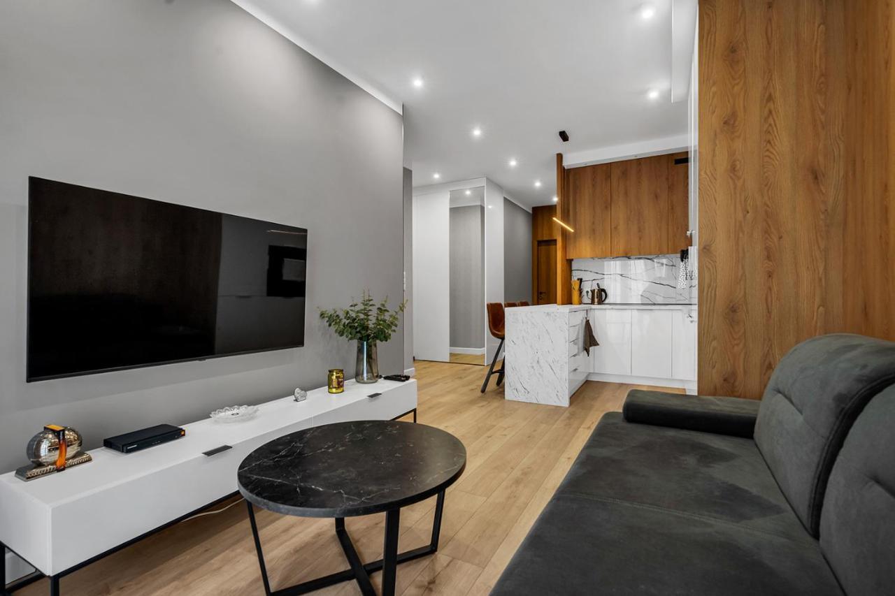 Lotnisko Chopina Modern Apartment Варшава Екстер'єр фото
