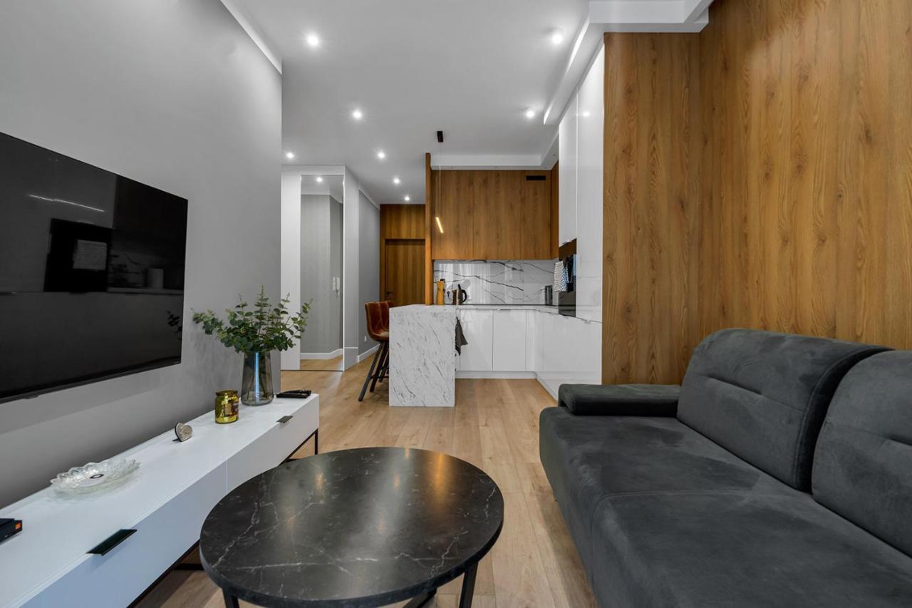 Lotnisko Chopina Modern Apartment Варшава Екстер'єр фото